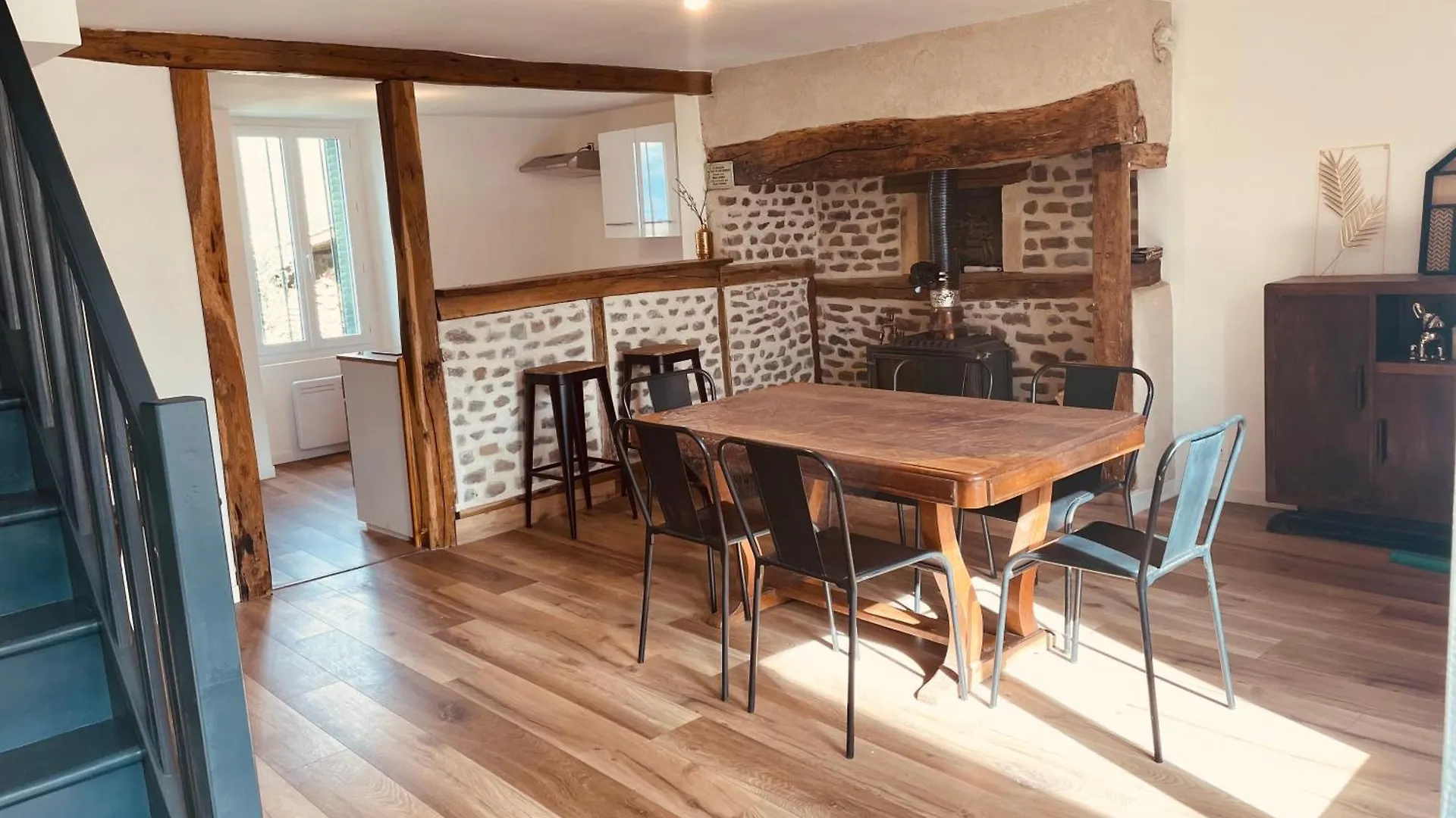 Maison De Campagne Saint-Santin-Cantales France